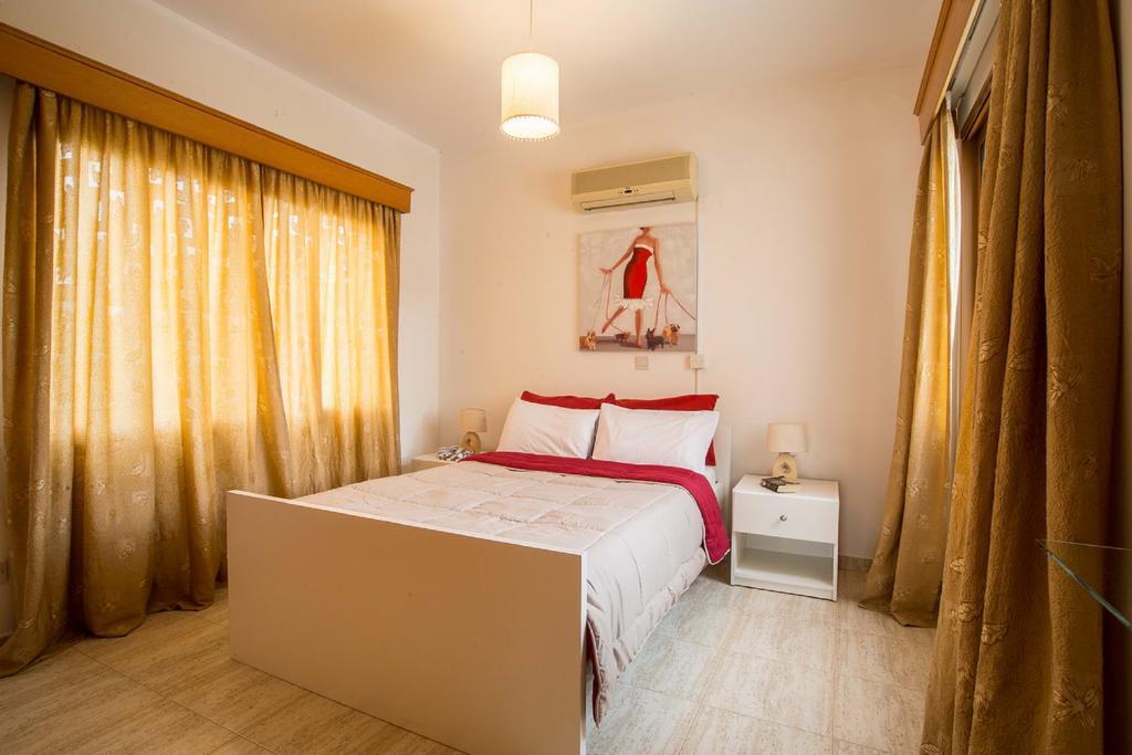 Coral Bay Sunkiss Villa Extérieur photo